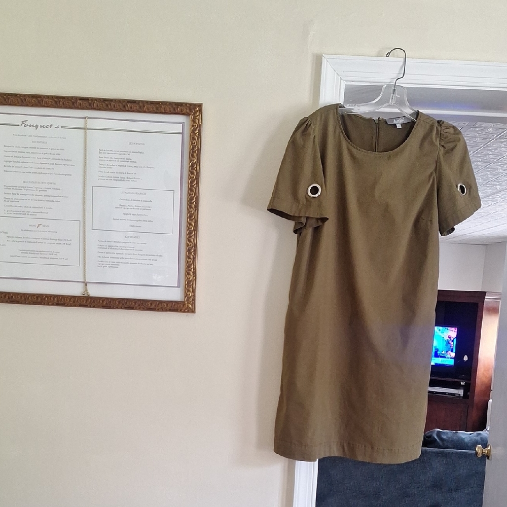 Chic Green Sheath Mini Dress with Puff Sleeves